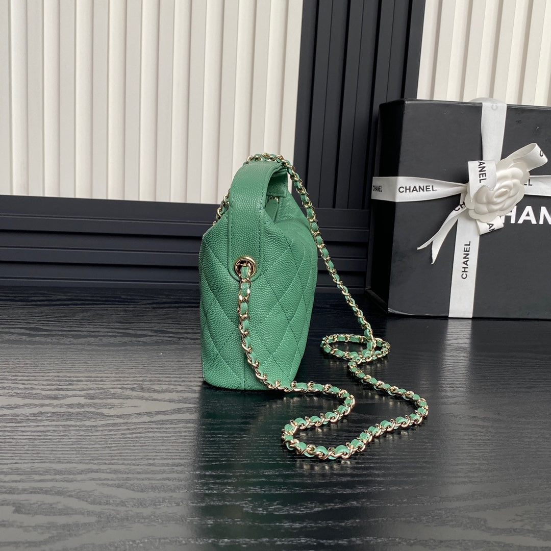 HOBO BAG 21 IN GREENISH GRAINED CALFSKIN GOLD HARDWARE