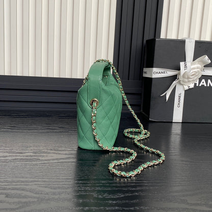 HOBO BAG 21 IN GREENISH GRAINED CALFSKIN GOLD HARDWARE