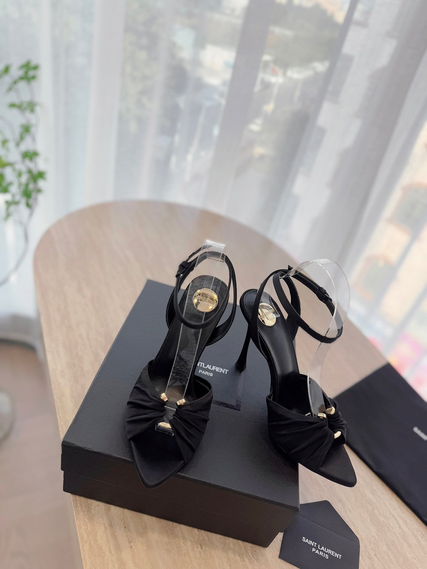 LOLA SANDAL 10 CM IN BLACK VISCOSE AND SILK