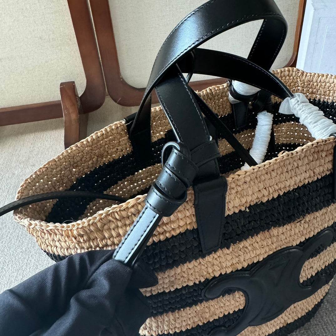 STRIPED COUFFIN CLASSIC PANIER 22 IN BEIGE AND BLACK RAFFIA AND CALFSKIN TRIM
