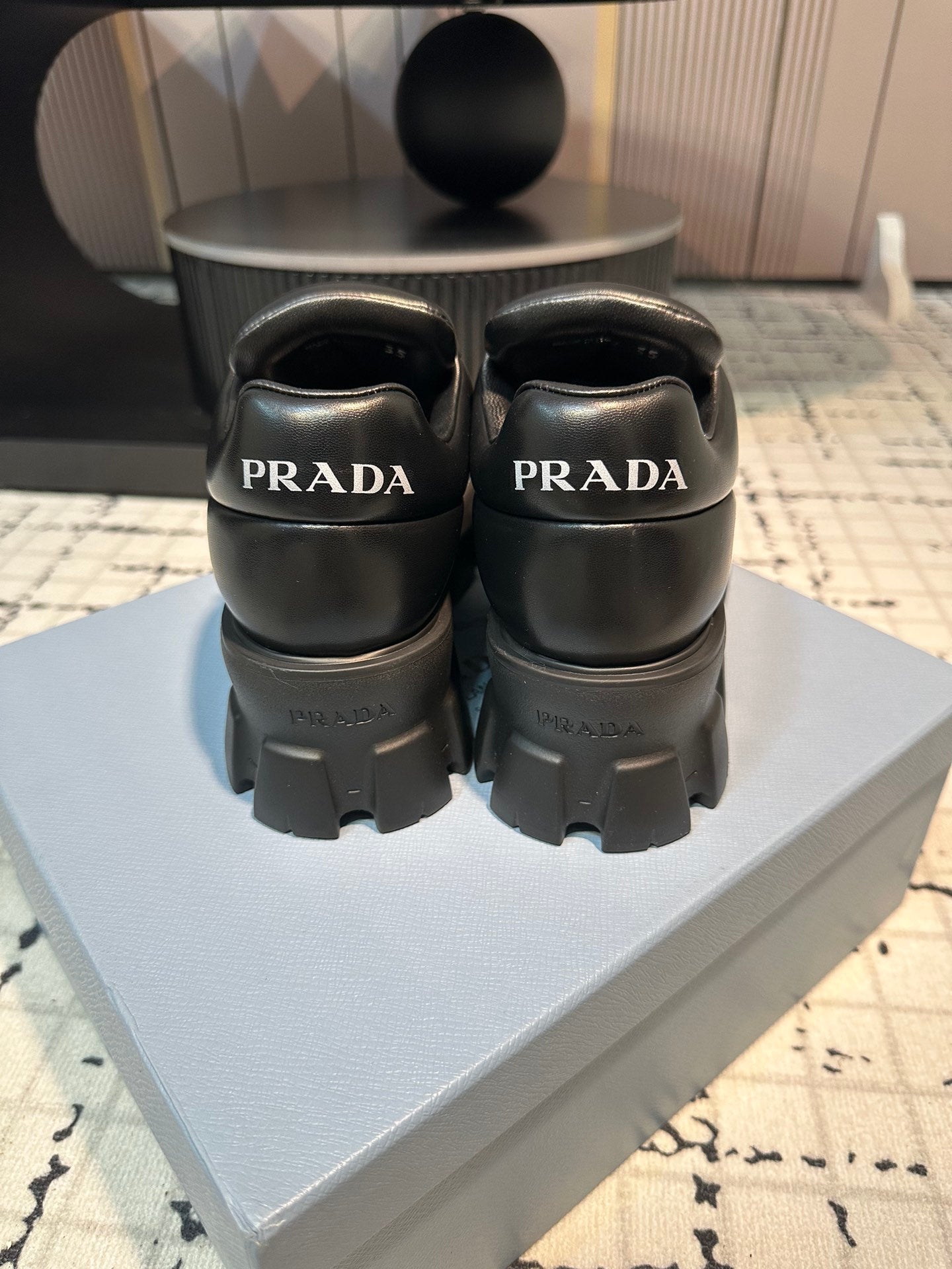 PRA MONOLITH BRUSHED LACE-UP SHOES BLACK LAMBSKIN