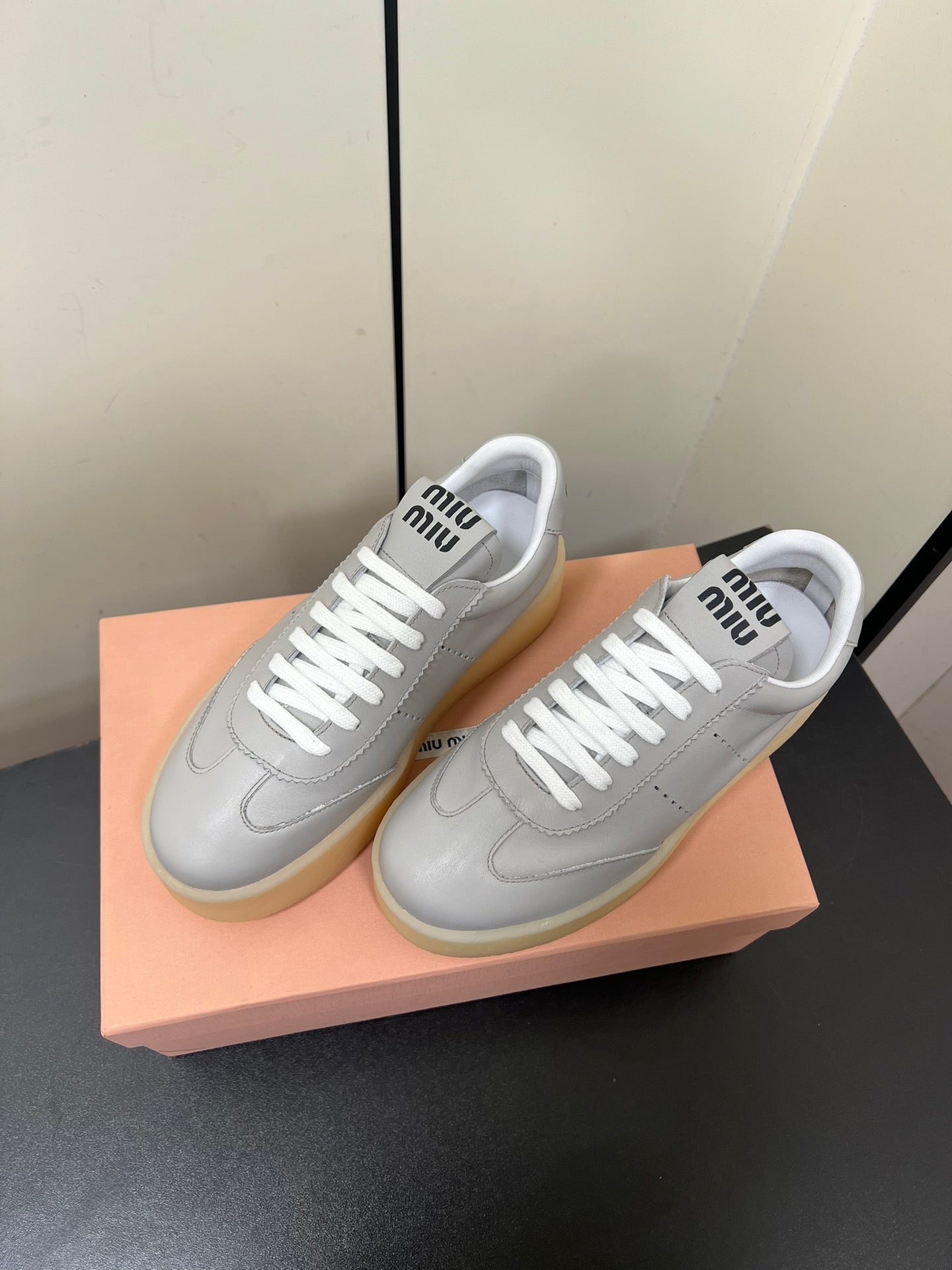 THICK-SOLED RETRO SNEAKERS IN PALE GRAY SMOOTH LAMBSKIN