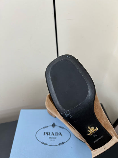 BOW MARY JANE PUMPS WITH T-STRAP IN PECAN PIE VELVET