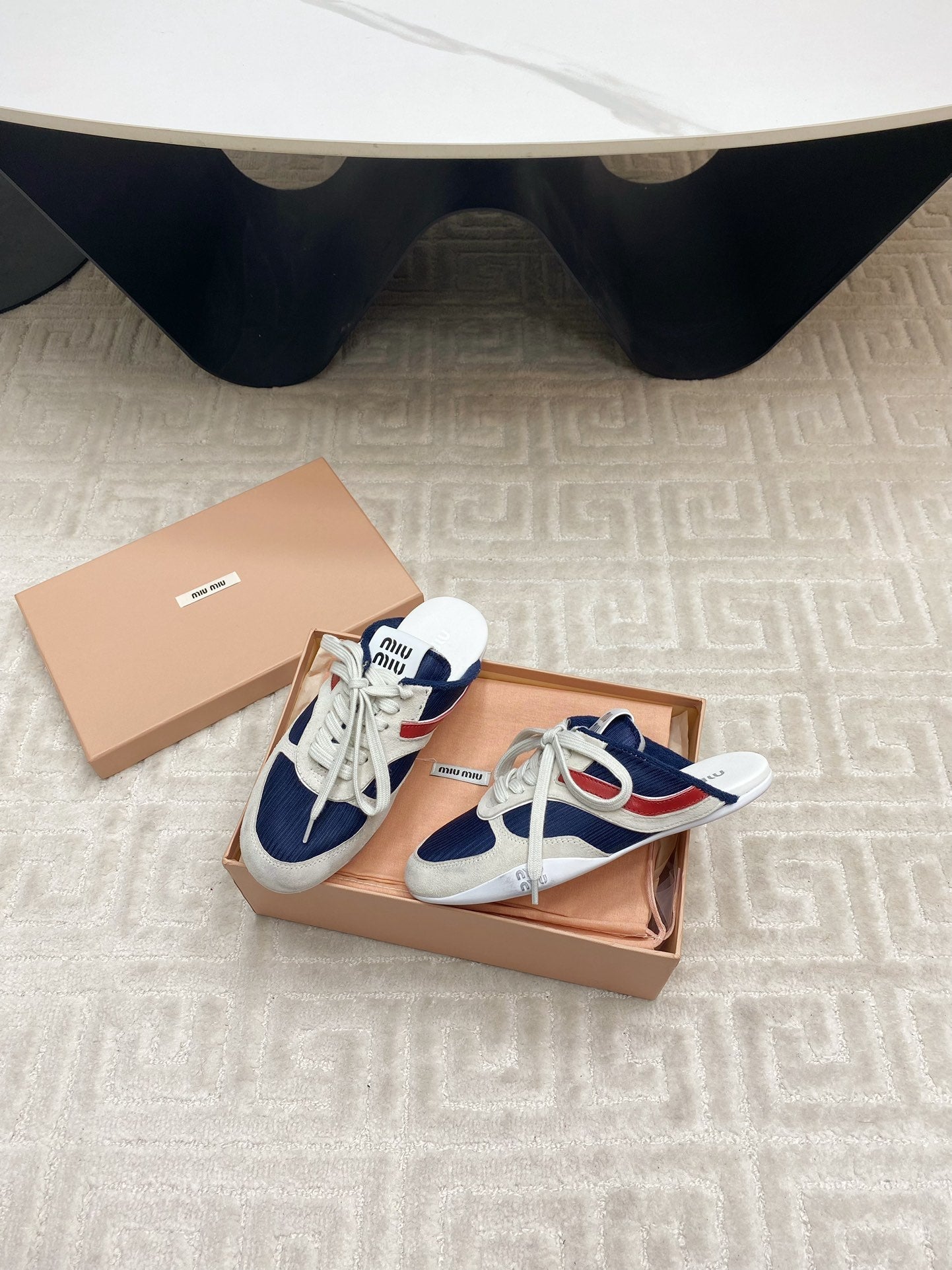 SNEAKER MULES IN NAVY MESH AND BEIGE SUEDE