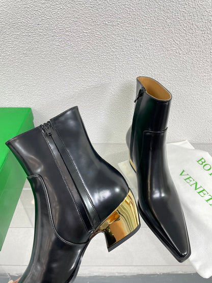 TEX ANKLE BOOT IN BLACK PATENT CALFSKIN