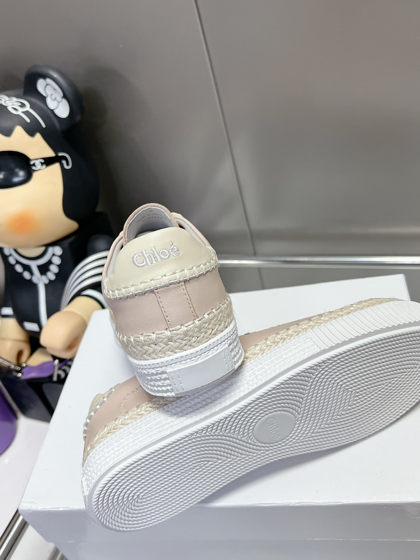 TELMA LACE-UP SNEAKER IN DESERT SAND LAMBSKIN AND RAFFIA