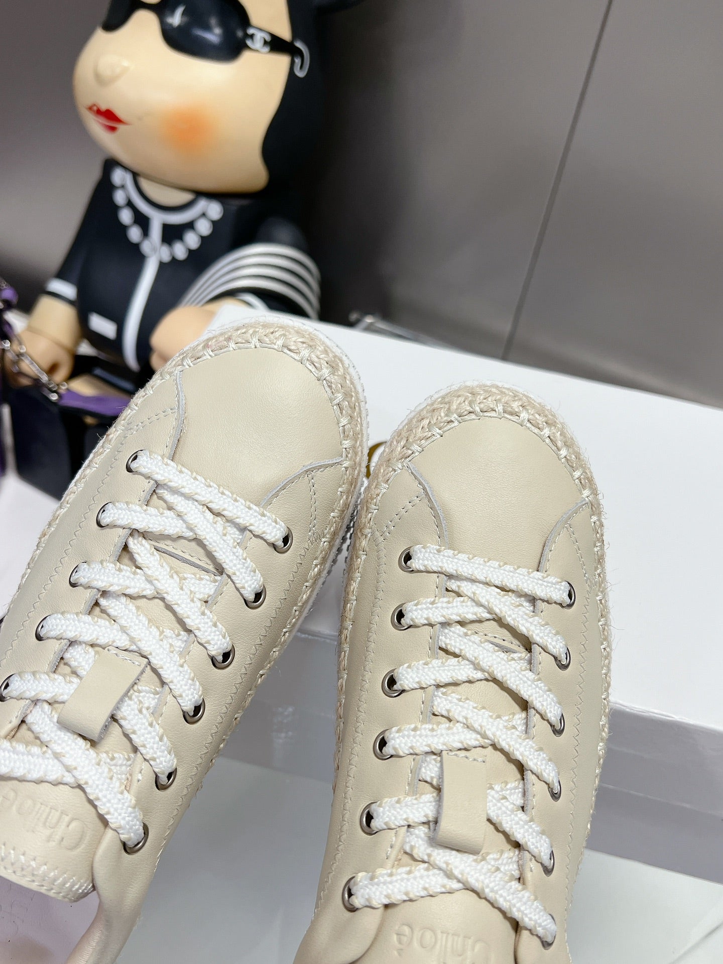 TELMA LACE-UP SNEAKER IN CREAM BEIGE LAMBSKIN AND RAFFIA