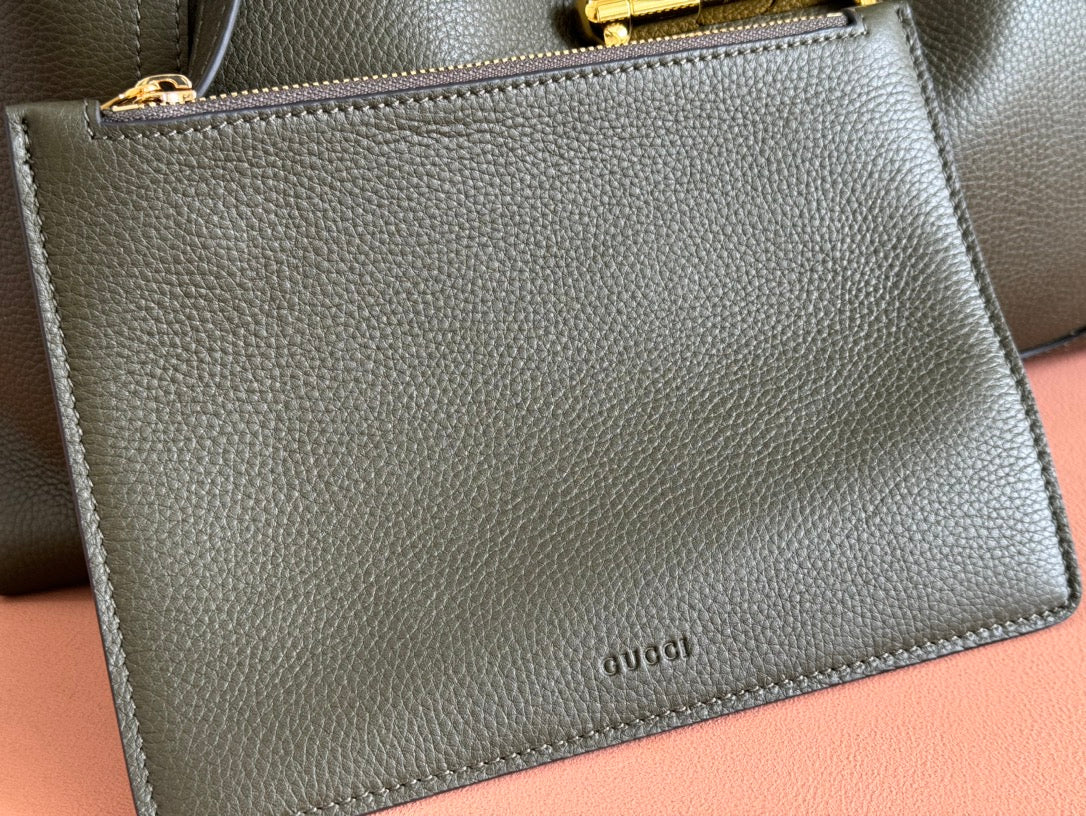 SOFTBIT MAXI SHOULDER BAG 46 IN DARK GREEN GRAINY LAMBSKIN