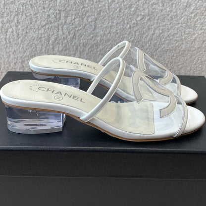 SLIDE SANDALS IN WHITE LAMBSKIN WITH TRANSPARENT PVC
