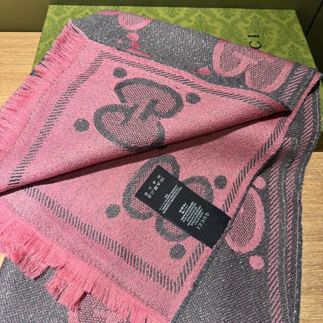 SCARF 195 CM IN DARK PINK GG WOOL LAMÉ JACQUARD 403976
