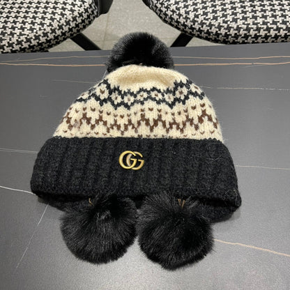 BEANIE HAT IN COLORFUL WOOL 394006