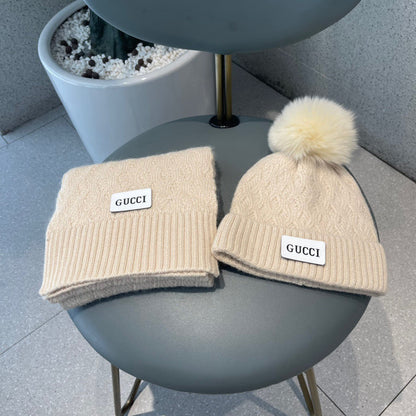 SET SCARF AND HAT IN TUSCAN BEIGE WOOL AND FOX FUR 420834