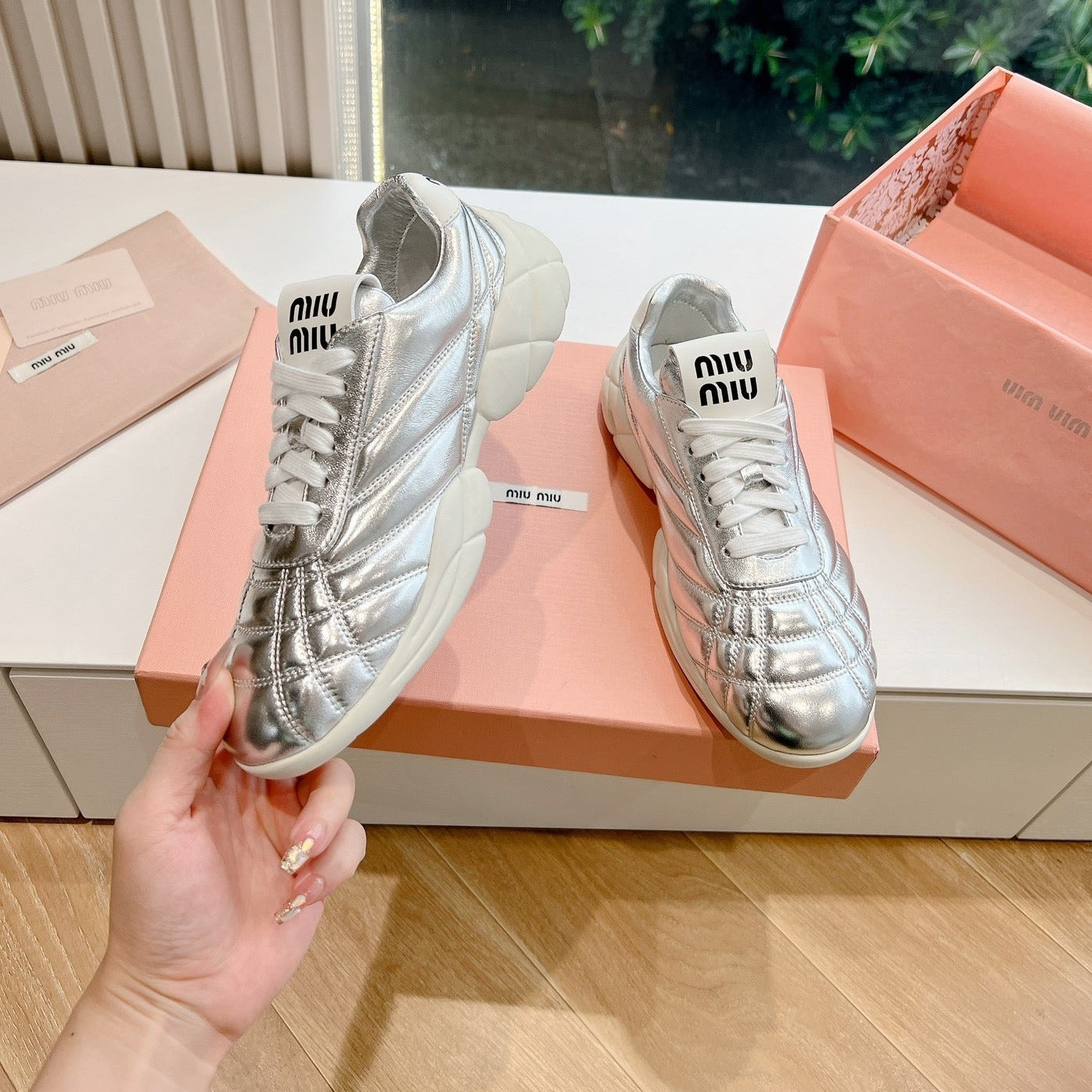 Women's Sneakers Silver Cowhide
