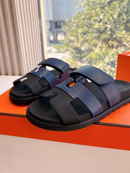CHYPRE SANDAL IN AEGEAN BLUE MIX BLACK CALFSKIN