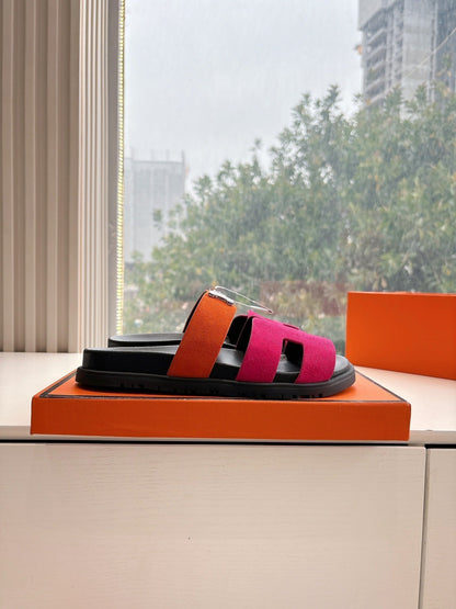 CHYPRE SANDAL IN DARK PINK MIX ORANGE SUEDE