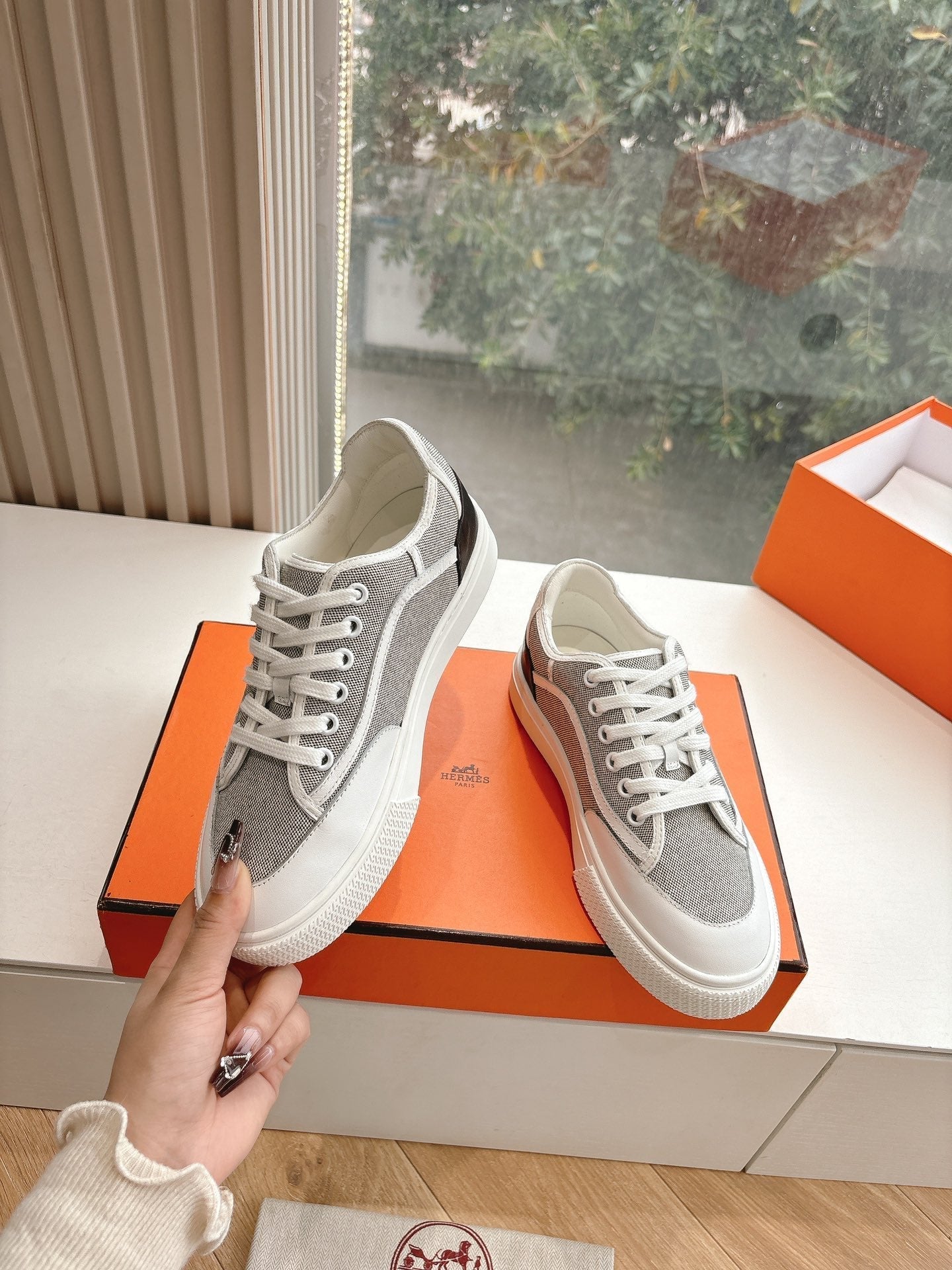 GET SNEAKER IN DOVE GRAY MAXI CANVAS AND CALFSKIN
