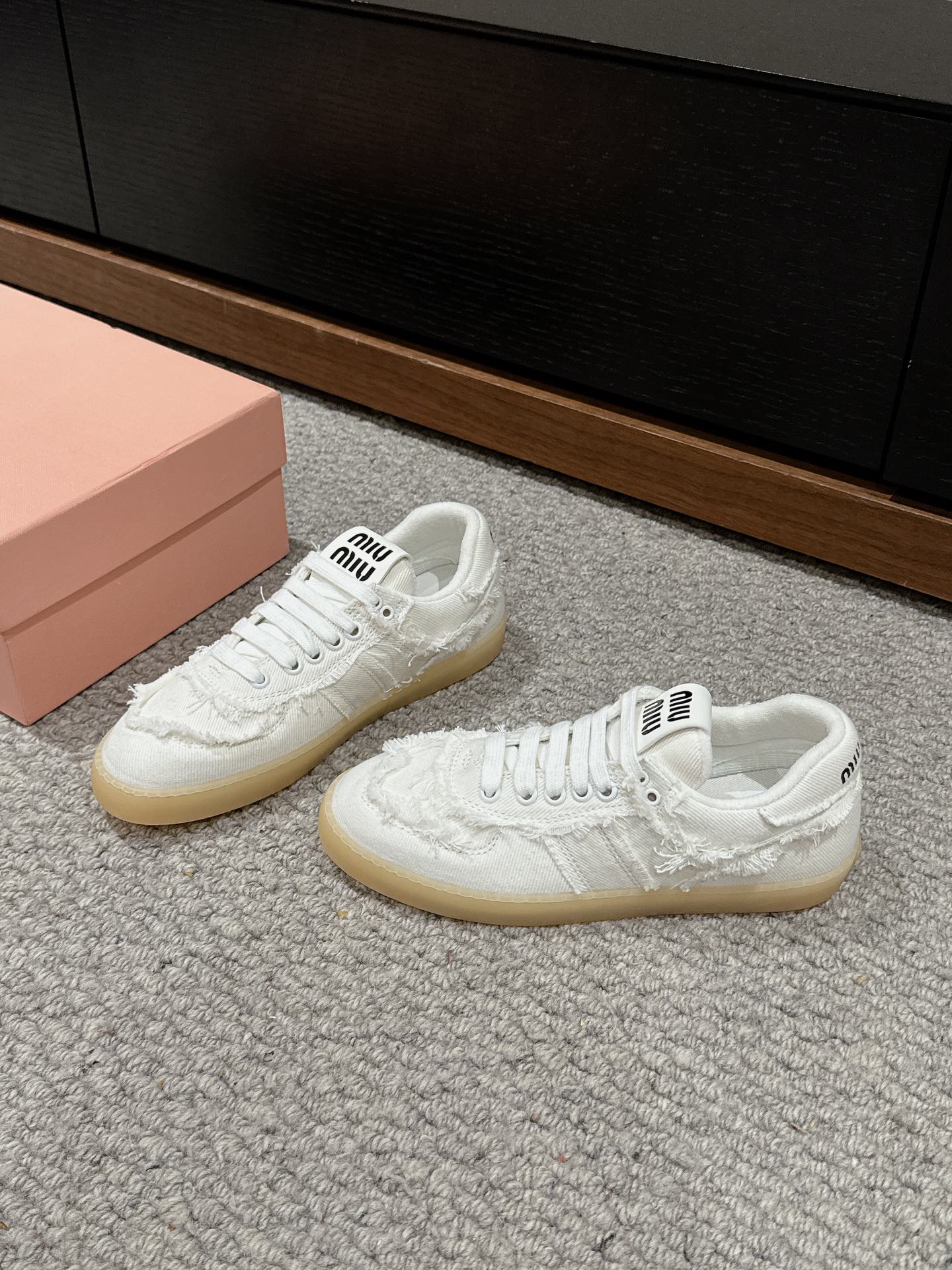 Dexun Sneaker White Canvas