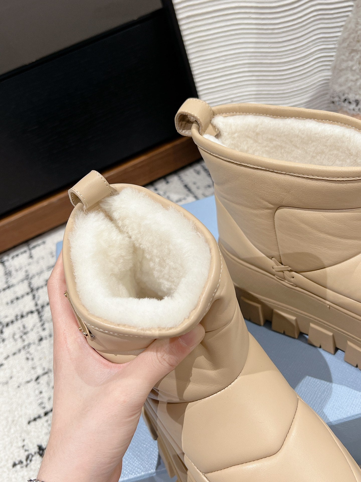 MONOLITH ANKLE BOOTS IN BUFF BEIGE CALFSKIN AND LAMB FUR LINING