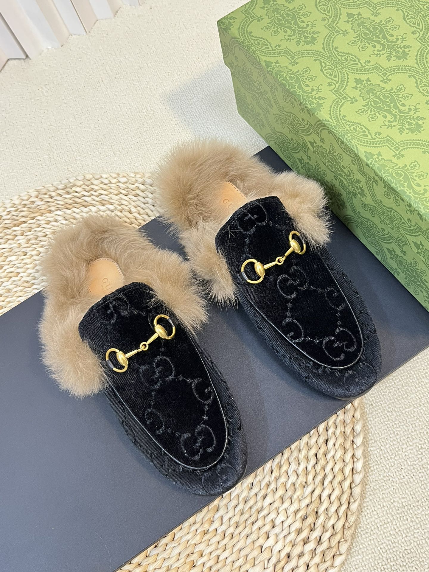 HORSEBIT MULE IN BLACK MONOGRAM VELVET AND LAMB WOOL LINING