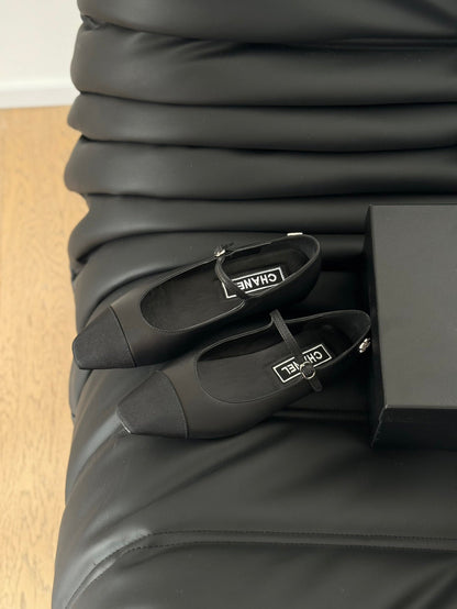 MARY JANE BLACK CALFSKIN