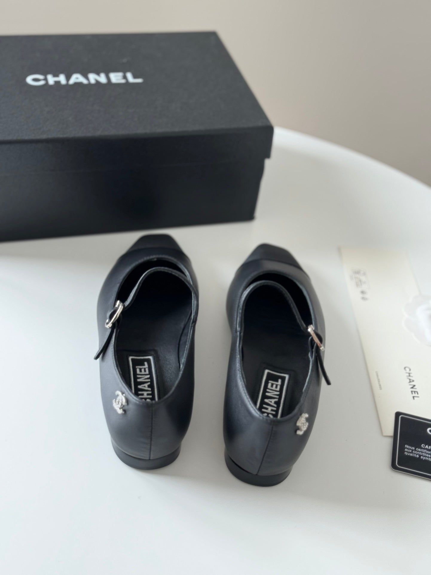 MARY JANE BLACK CALFSKIN