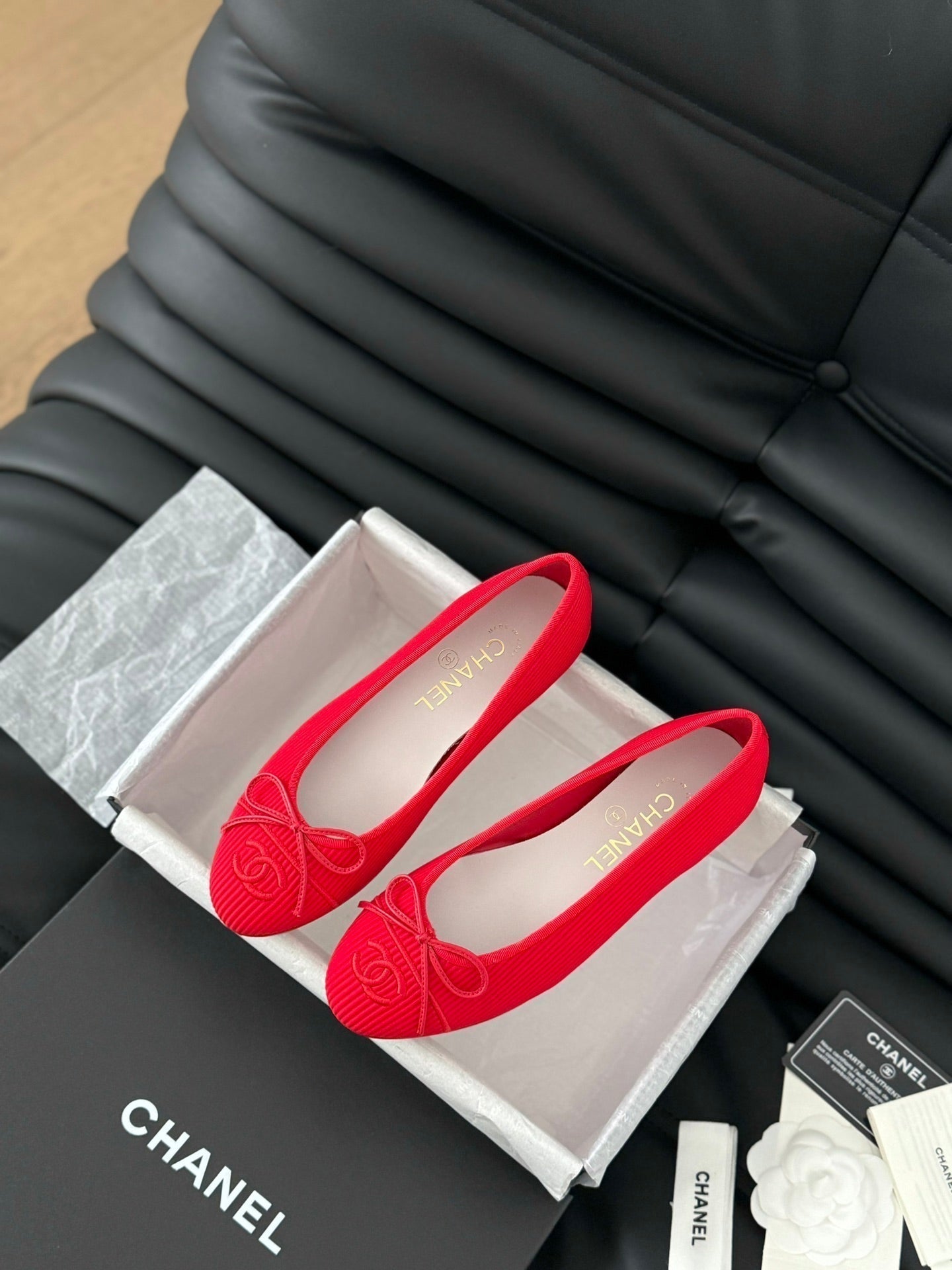 CLASSIC BALLET FLATS CHERRY RED LAMBSKIN