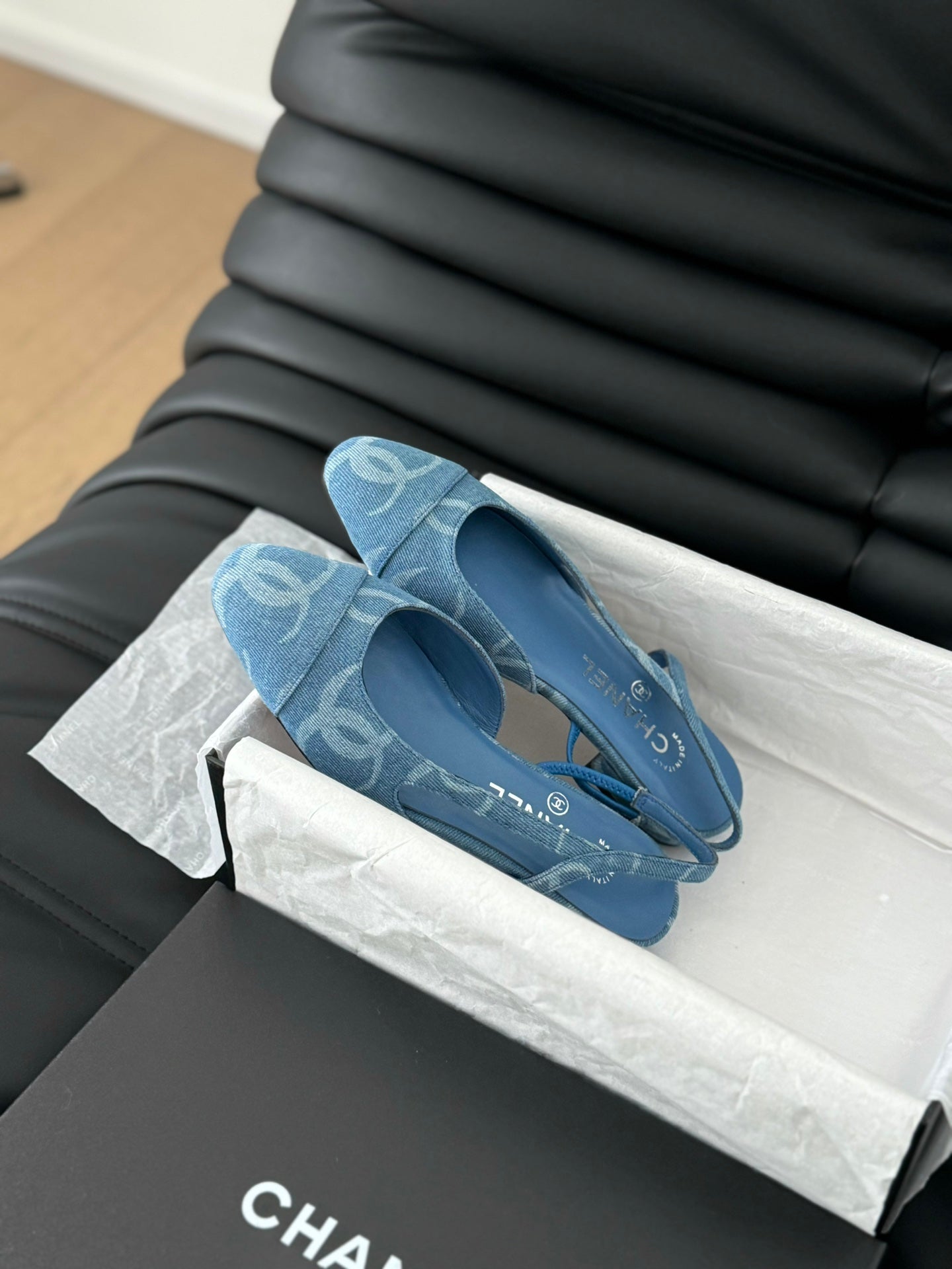 CLASSIC SLINGBACK CERULEAN BLUE CALFSKIN
