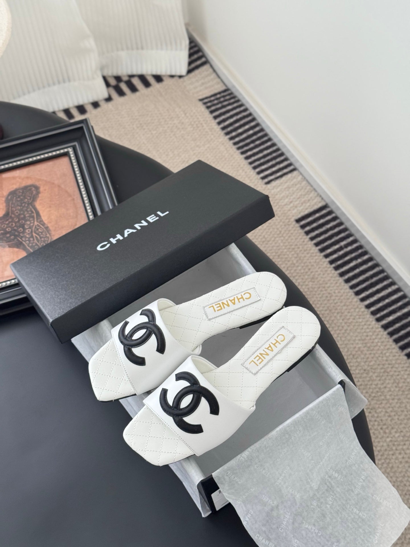 SLIPPER IN WHITE CALFSKIN