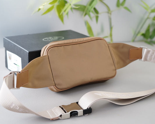 SHOULDER BAG 22 IN TAN BROWN RE-NYLON