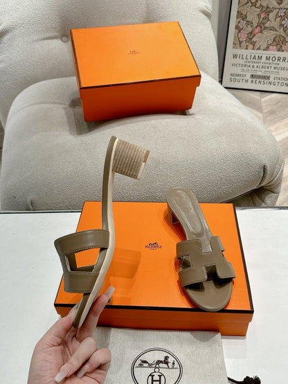0ASIS SANDAL CHOCOLATE CALFSKIN CLASSIC