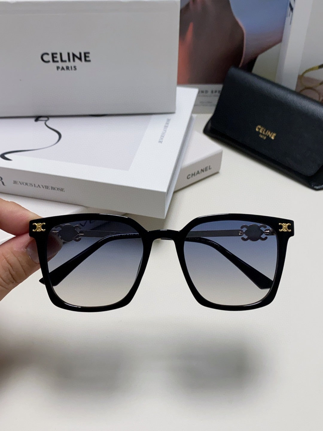 TRIOMPHE SUNGLASS 497819 IN GOLD METAL BLACK SMOKE LENSES