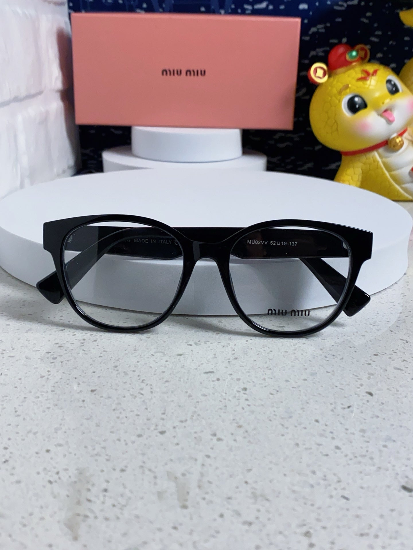 RUNWAY SUNGLASSES 567508 IN BLACK ACETATE GOLD LOGO