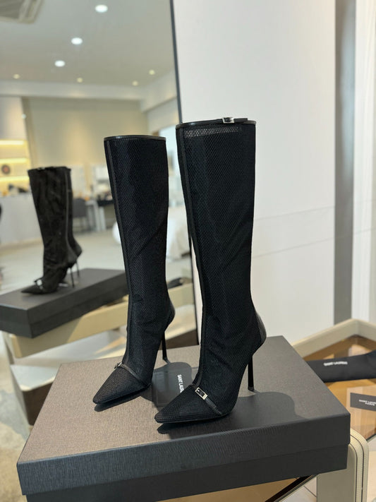 HIGH KNEE BOOTS IN BLACK MESH