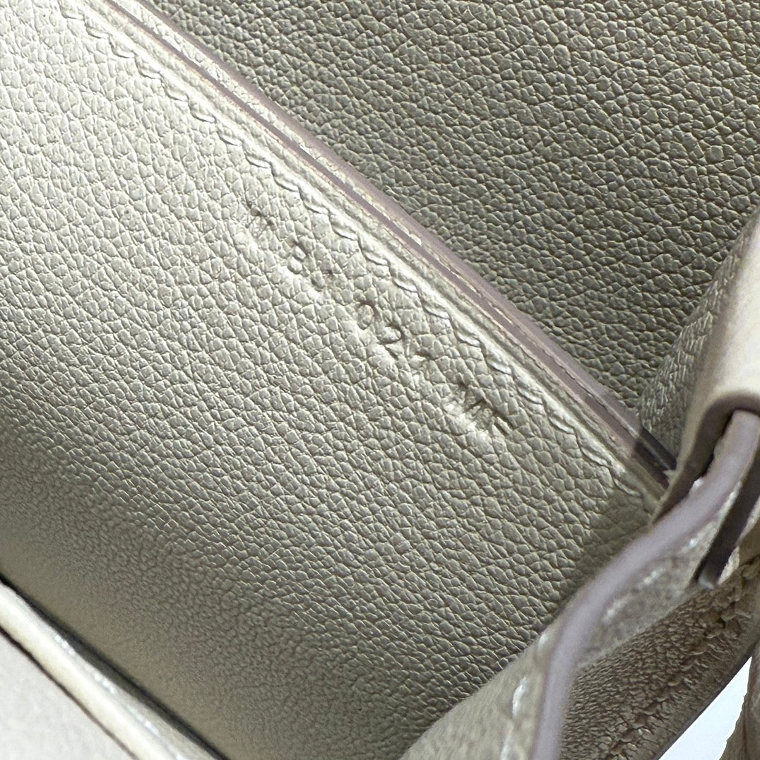 HM ROULIS 18 MINI BAG IN BEIGE CALFSKIN SILVER-TONE HARDWARE