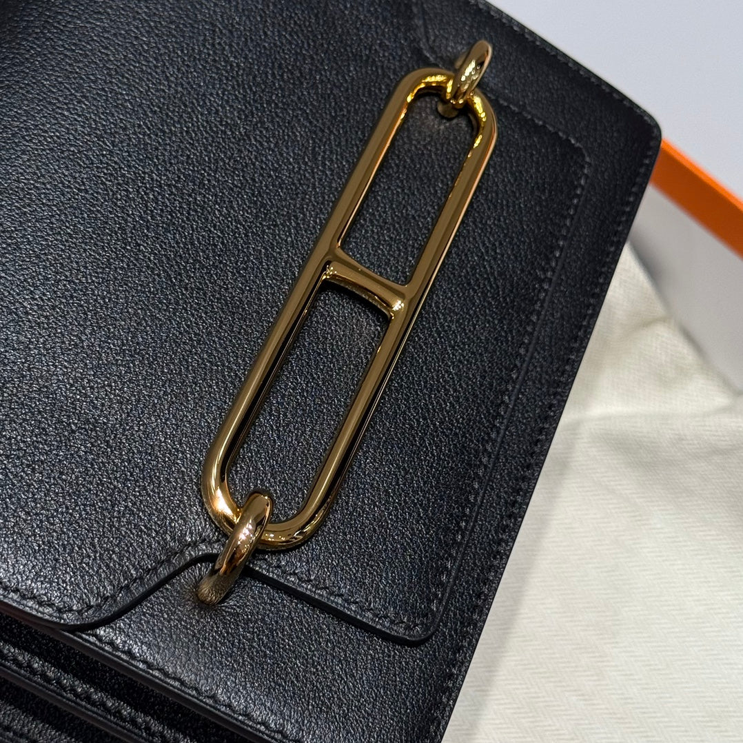 HM ROULIS 18 MINI BAG IN BLACK CALFSKIN GOLD-TONE HARDWARE