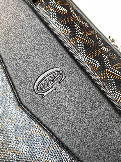 CISALPIN DOCUMENT CASE 39 IN BLACK GOYARDINE CANVAS AND CALFSKIN