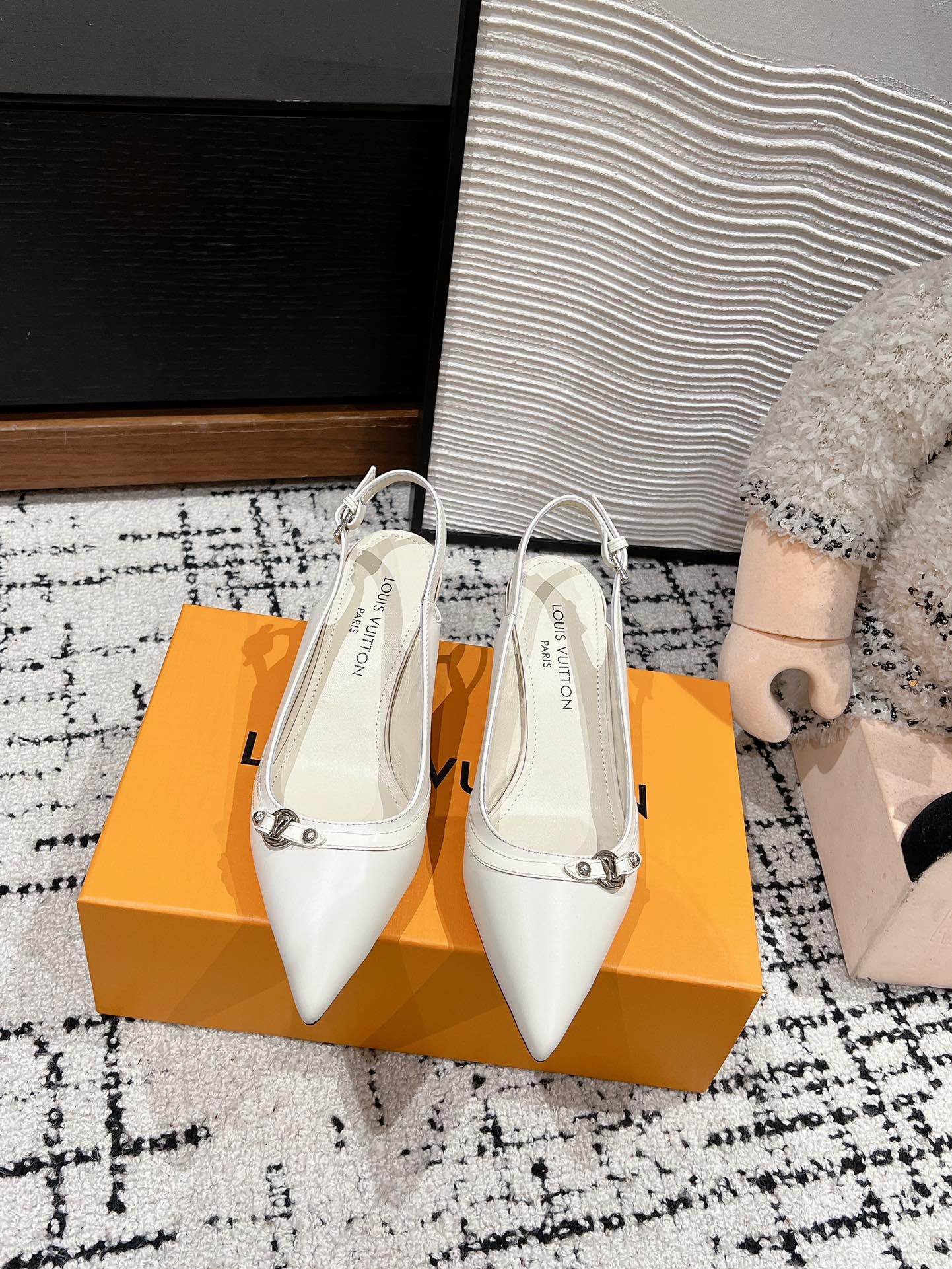 HIGH HEEL 4 CM SLINGBACKS IN WHITE CALFSKIN