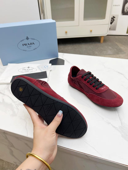 COLLAPSE SNEAKERS IN BURGUNDY RED SUEDE AND NYLON