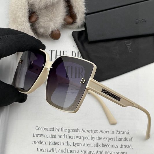 MONTAIGNE SUNGLASS CD1615 IN ACETATE