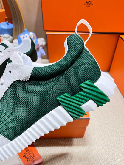 BOUNCING SNEAKER IN PALE GRAY SUEDE AND GREEN FOREST KNIT