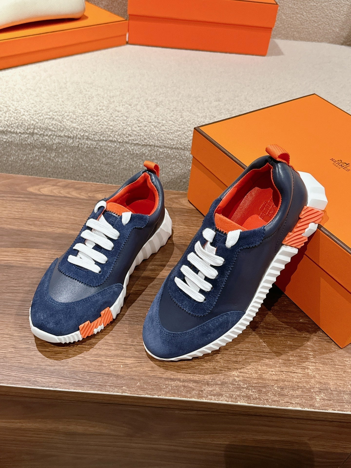 MAINLAND SNEAKER IN NAVY BLUE SUEDE AND CALFSKIN 959294