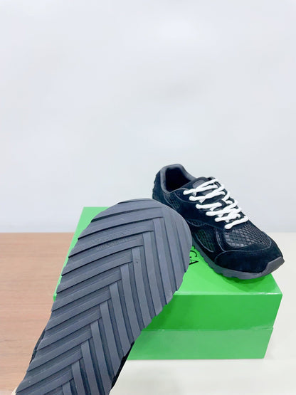 ORBIT SNEAKER IN BLACK SUEDE AND TECHNICAL MESH