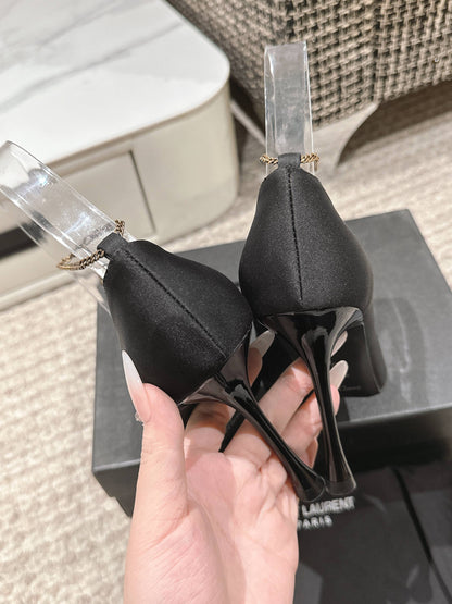 HIGH PUMP 9 CM IN BLACK SATIN
