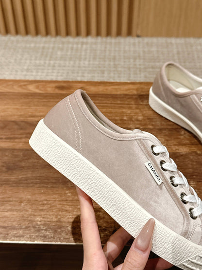 CONVERSE SNEAKER IN KHAKI BROWN VELVET