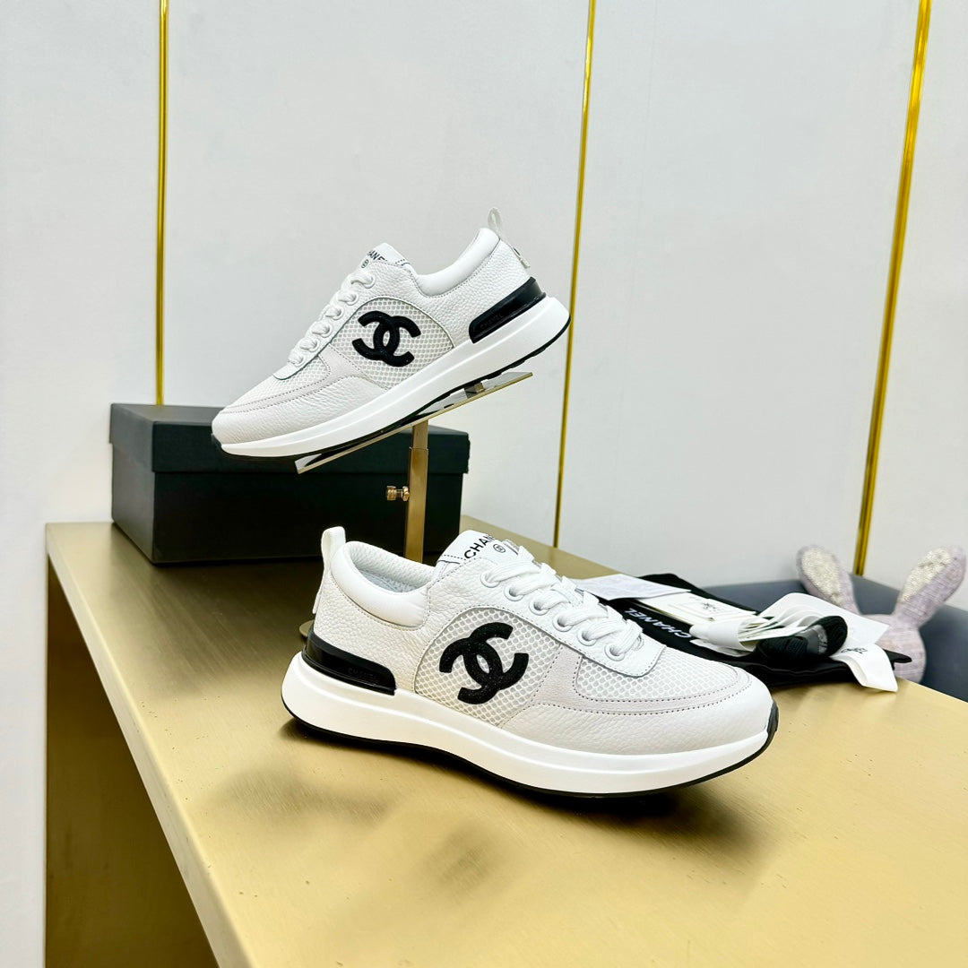 CLASSIC TRAINER IN WHITE MERCERIZED VELVET