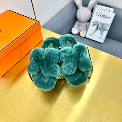 ORAN SHEARLING SANDALS TEAL GREEN
