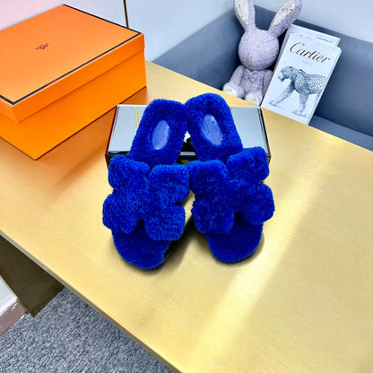 ORAN SHEARLING SANDALS INDIGO BLUE