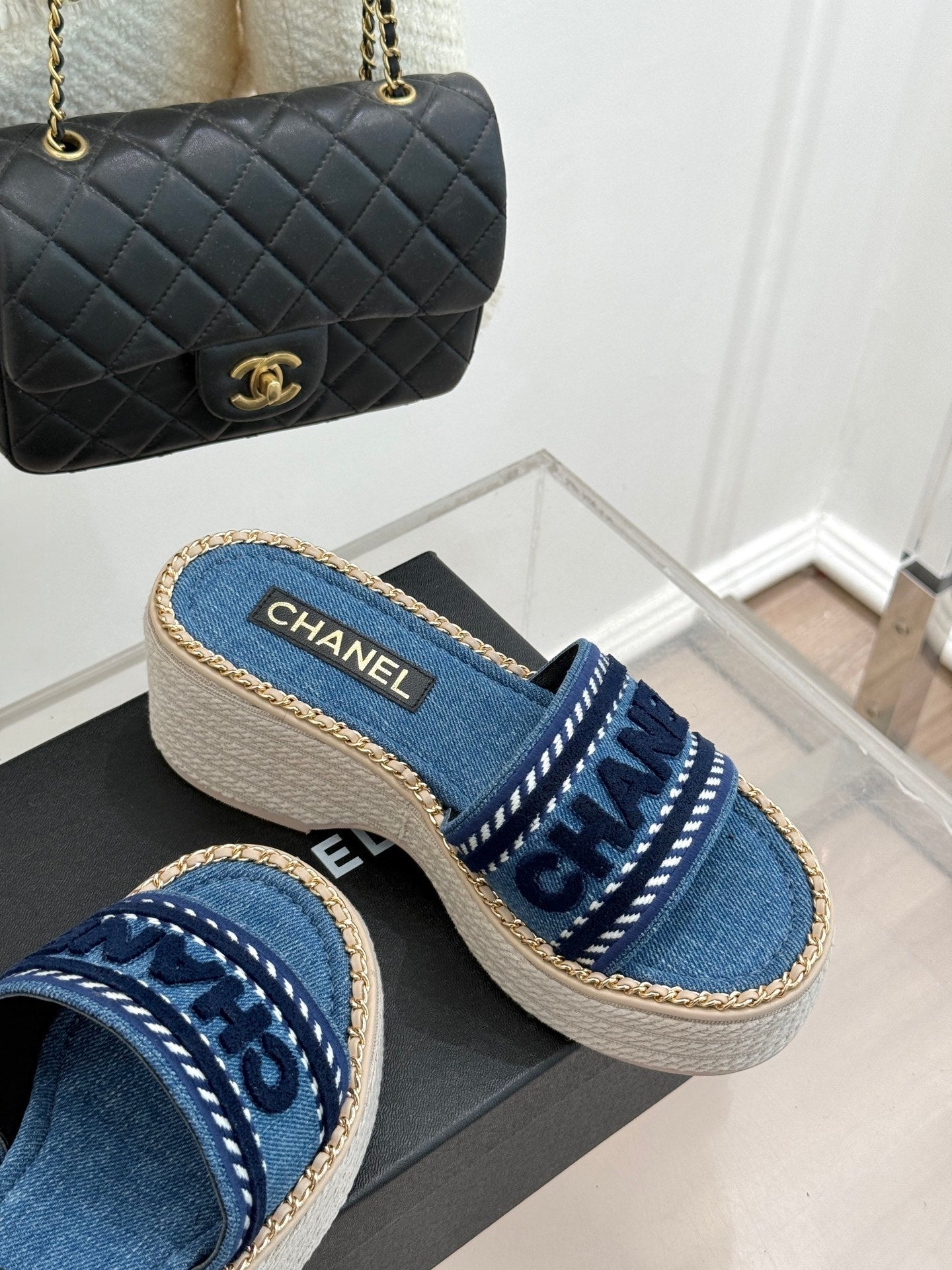 THICK SOLE WEDGE SLIPPERS IN CLASSIC BLUE DENIM FABRIC