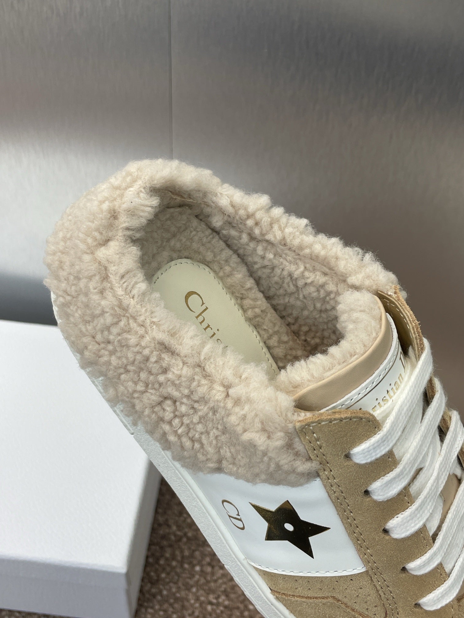 STAR SNEAKER IN CAMEL BEIGE SUEDE AND SHEARLING
