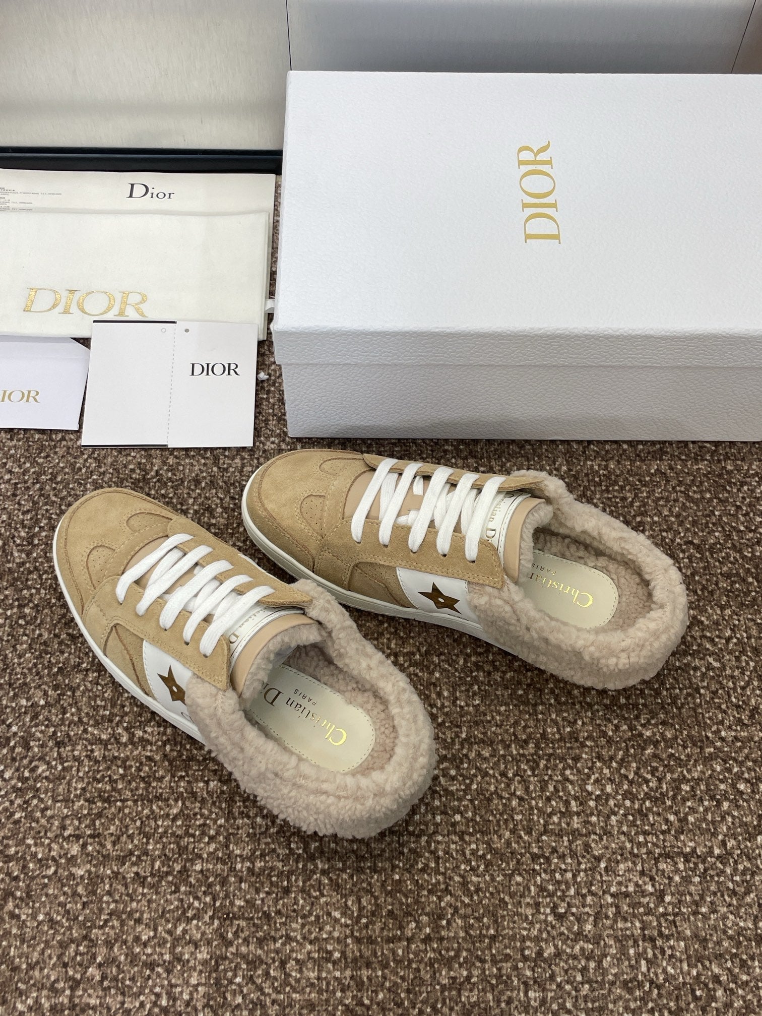 STAR SNEAKER IN CAMEL BEIGE SUEDE AND SHEARLING